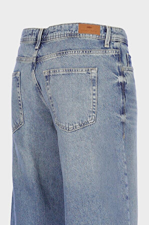 Weslie Açık Mavi Normal Bel Patı Fermuarlı Wideleg Jean Pantolon C 4530-110
