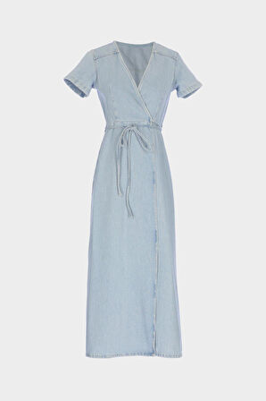 Açık Mavi Kruvaze Biyeli Kapamalı Maxi Boy Slim Fit Jean Elbise C 4676-069