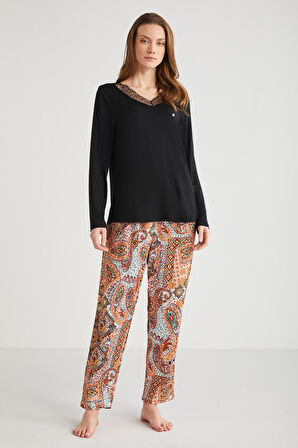 Etnik desenli pijama takımı