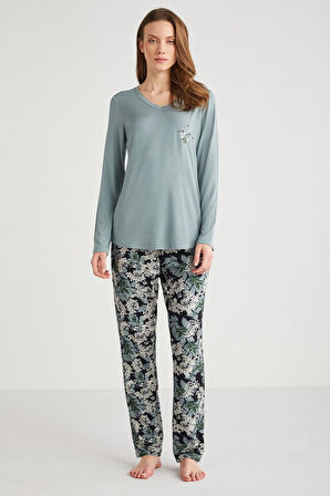 Yumuşak dokulu pijama takımı