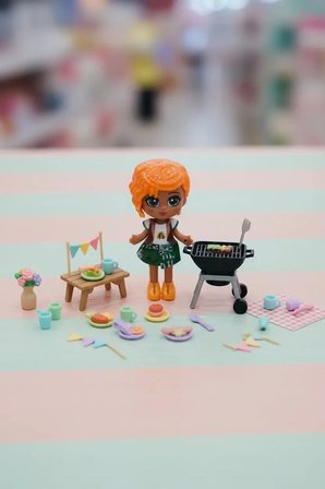 Little Corner Picnic Party Mini Bebek ve Mangal Seti – Çocuklar İçin Piknik Temalı Aksesuar Oyun Seti
