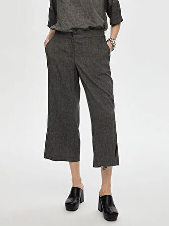 Yanları Yırtmaçlı Ketenli Capri S25CPR010