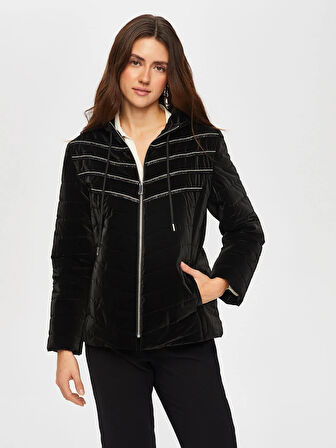 Zincir Şerit Detaylı Kadife Görünümlü Kapitone Mont 005