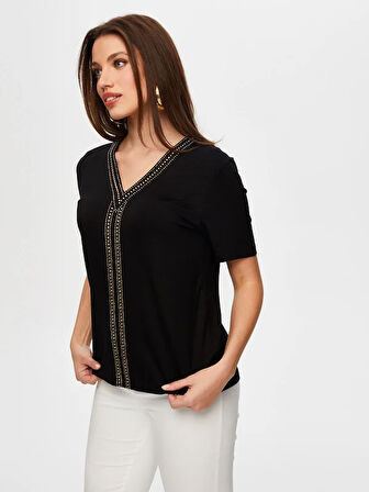 Gold Trok Taş Detaylı V Yaka Kısa Kol T-Shirt S25TSH069