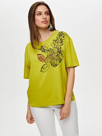 Çiçek Baskı Detaylı Yuvarlak Yaka Kısa Kol T-Shirt S25TSH071