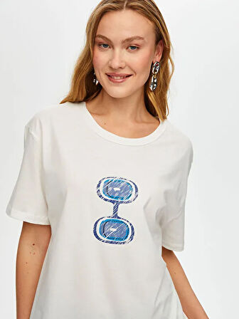 Önü Nazar Boncuğu Baskılı Yuvarlak Yaka Pamuklu T-Shirt S25TSH093