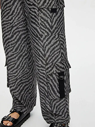 Kendinden Jakarlı Kargo Cep Detaylı Wide Leg Fit Viskon Pantolon S25PNT026