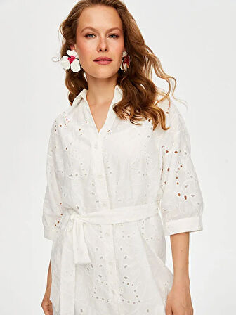 Resort Parçalı Etekli Kolsuz Brode Nakış İşli Elbise S25ELB047