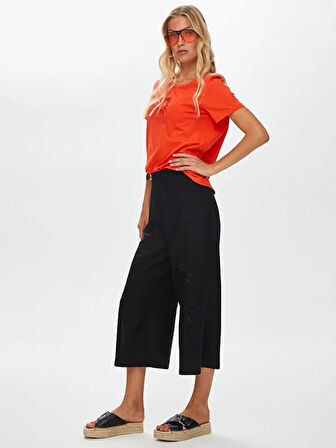 Resort Delik İşi Nakış Detaylı Viskon Keten Wide Leg Fit Pantolon S25PNT046