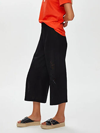 Resort Delik İşi Nakış Detaylı Viskon Keten Wide Leg Fit Pantolon S25PNT046