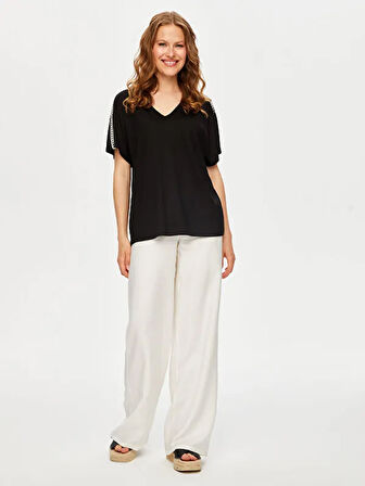 Resort Omuzları Şerit Detaylı V Yaka Kısa Kol T-Shirt S25TSH118