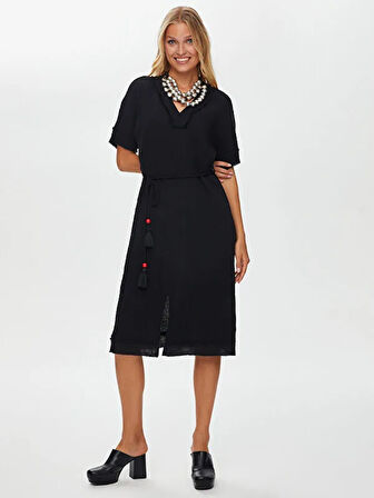 Resort V Yaka Önü Yırtmaçlı Müslin Elbise S25ELB052