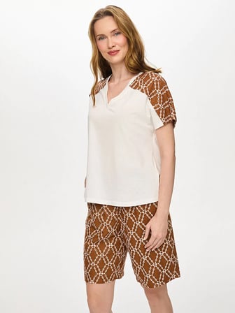 Resort Omuzu Brode Nakış Detaylı V Yaka Tshirt S26TSH107