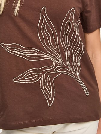 Resort Önü Kordone Yaprak Nakış Detaylı Bisiklet Yaka Pamuklu Tshirt S26TSH114