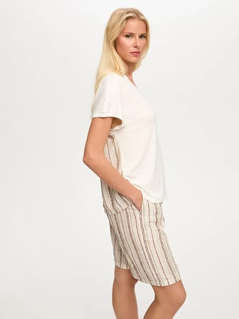 Resort Arkası Çizgili Dokuma Garnili V Yaka Tshirt S26TSH115