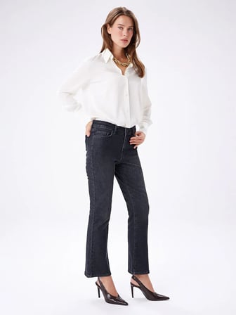 Straıght Fit Jean Pantlon W27JPN002