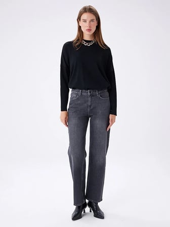 Straıght Fit Yıkama Efektli Jean Pantolon W27JPN003