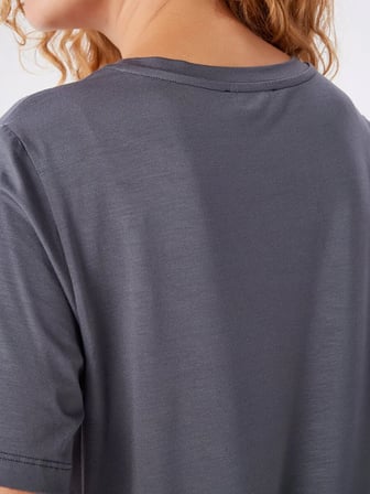 V Yaka Kısa Kol T-Shirt W27TSH001