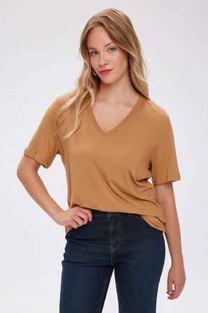 V Yaka Kısa Kol T-Shirt W27TSH001