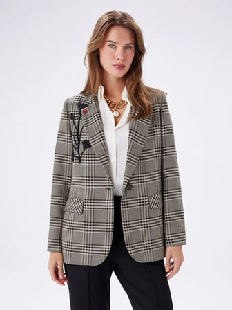 Yakası Aplike Detaylı Kazayağı Desen Blazer Ceket W27CKT015