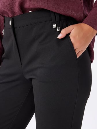 Metal Aksesuarlı Diagonal Dokulu Slim Fıt Örme Pantolon W27PNT018