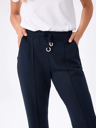 Relax Önü Dikiş Detaylı Wide Leg Fit Örme Pantolon W27PNT034