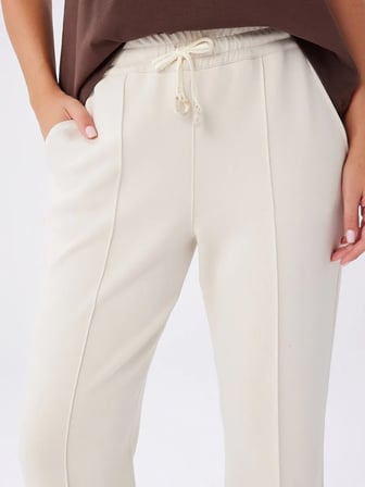 Relax Önü Dikiş Detaylı Wide Leg Fit Örme Pantolon W27PNT034