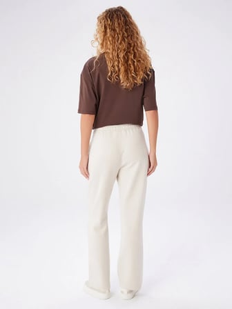 Relax Önü Dikiş Detaylı Wide Leg Fit Örme Pantolon W27PNT034