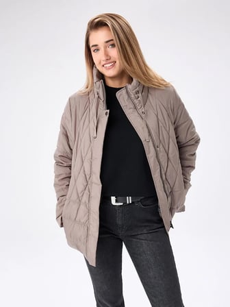 Kapişonlu Kapitone Kaban W27KKB003