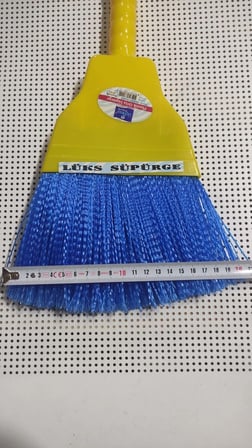 Üçpınar F0011 Plastik Süpürge Orta Boyda Uzunluğu :34 Cm Ağız Kısmı :21 cm 6052