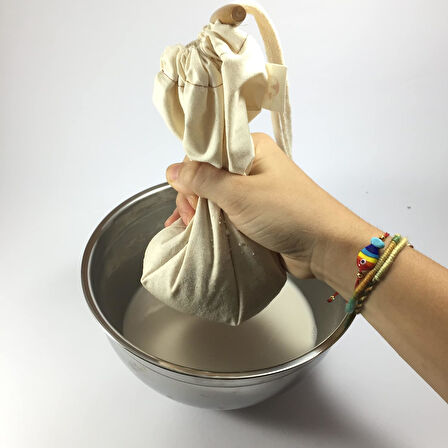 yoga and food Bitkisel Süt Süzme Kesesi (35x50cm; 30x35cm; 25x25 cm)%100 Ağartılmamış Ham Pamuk Badem Sütü, Fındık Sütü, Yeşil Sebze Suyu Süzme - Organik Pamuk Kese (25x25)