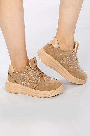 Veform Hafif ve Rahat Tabanlı, Taş Süslemeli Günlük Şık ve Spor Kadın Ayakkabı FV1500FV