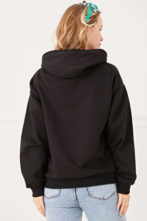 Go Veform Kadın Çiçek Desenli Kapüşonlu Sweatshirt Siyah ZN5059