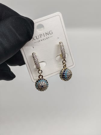 Taşlı Sallantılı Gold Çelik Küpe