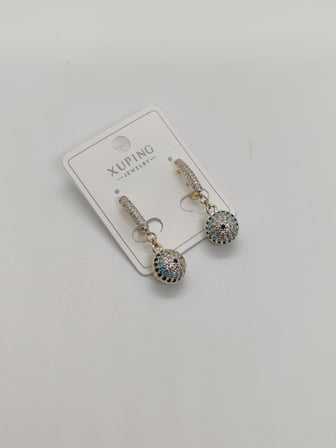 Taşlı Sallantılı Gold Çelik Küpe