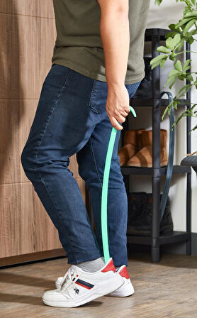 Uzun Boy Kırılmaz Sert Plastik Ayakkabı Çekeceği 58 cm 