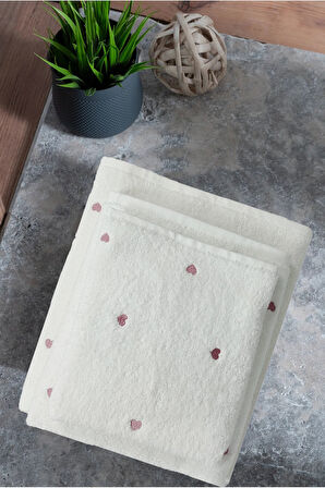 3 Parça Kalp Nakışlı Banyo Havlusu Takımı %100 Pamuklu Lovely Set