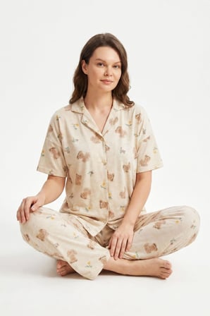 Kadın Düğmeli Kısa Kollu Uzun Alt Pijama Takımı Ayıcık Desenli 7515