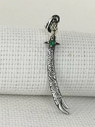 Yeşil Taşlı La Fetta İlla Ali La Seyfe İlla Zülfikar Yazılı  925 Ayar Gümüş Erkek Kolye