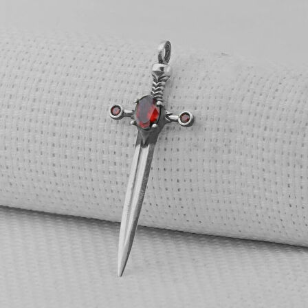 Kırmızı Taşlı Zirkon Şovalye 925 Ayar Gümüş Erkek Kolye Ucu