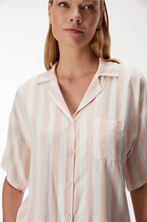 Anıl MAN11406 Kadın Kısa Kol Gömlek ve Kapri Pantolon Takım