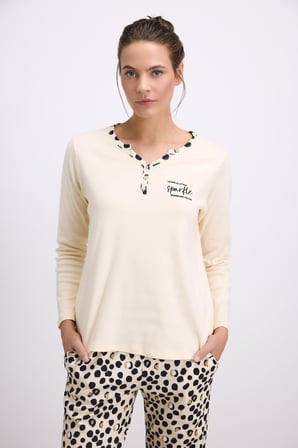 Anıl Kadın Uzun Kollu T-Shirt ve Pantolon Pijama Takımı – %100 Pamuk, Leopar Desen Detaylı 11549