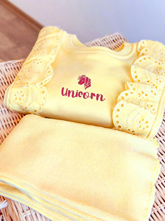 Fır Fır Detaylı Dantel İşlemeli Sarı Taytlı Takım