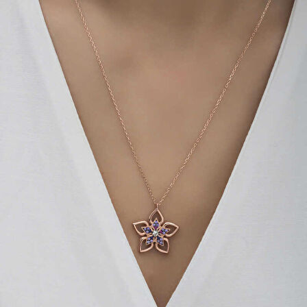 ​Gümüş Çiçek Kadın Kolye