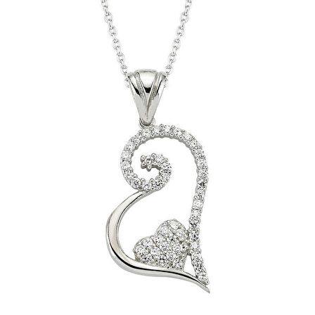 Gümüş Kalpli Kadın Kolye