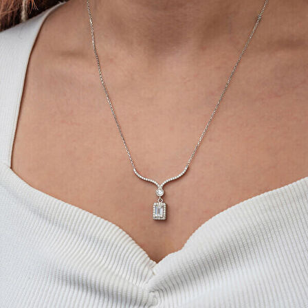 Baget Taşlı Gerdanlık 925 Ayar Gümüş Kadın Kolye