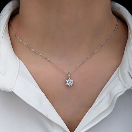 Çiçek Desenli  925 Ayar Gümüş Kadın Kolye