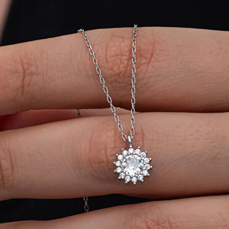 Minimal Yuvarlak Anturaj Zirkon Taşlı  925 Ayar Gümüş Kadın Kolye