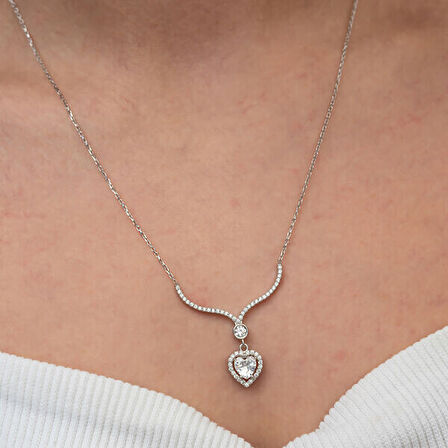 Kalp Zirkon Taşlı 925 Ayar Gümüş Kadın Kolye