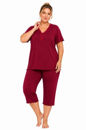 Özkan 1000-20 Kadın Bambu Kumaş Önü Patlı Dantelli Kısa Kollu Kapri Büyük Beden Pijama Takımı 
